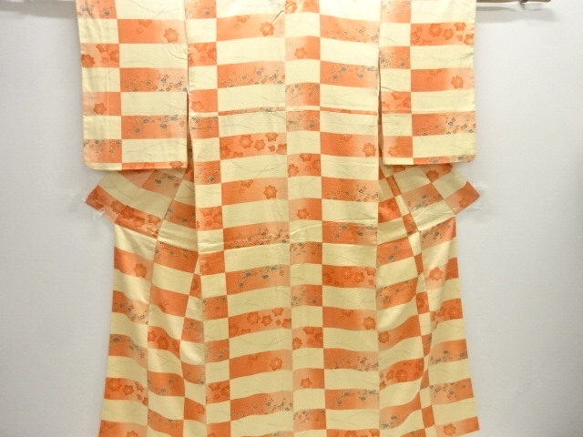 変わり市松に花模様小紋着物